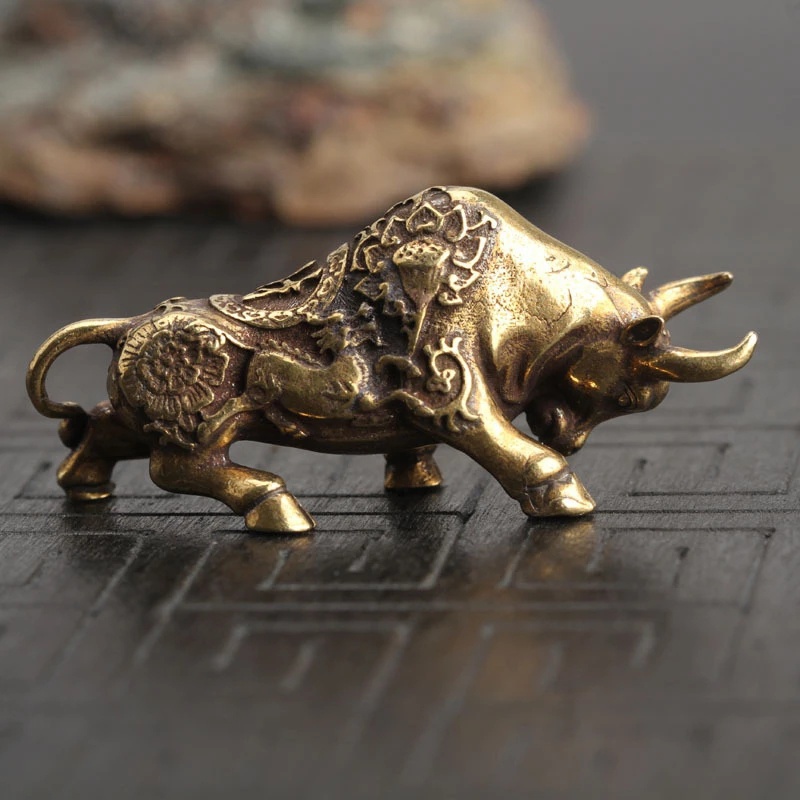 Home Office Freelancer - Brass Lucky Bullfighting Statue Home Decoration