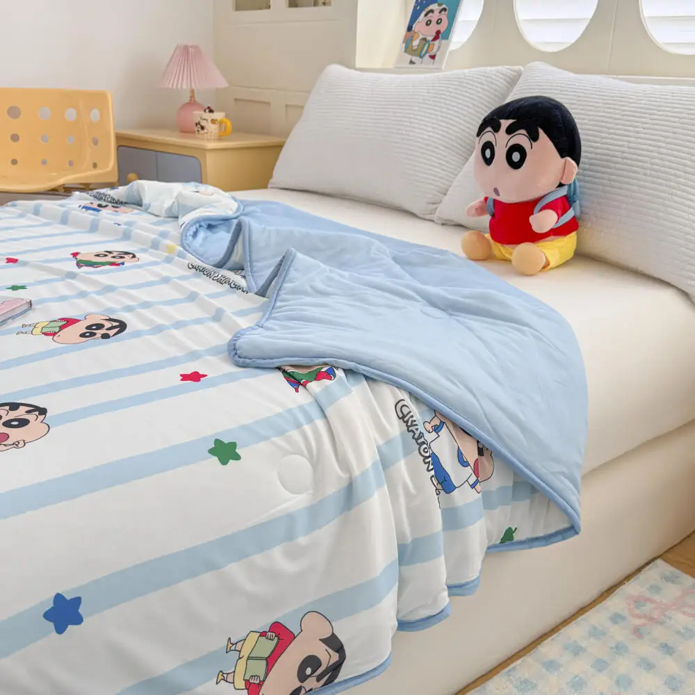 Home Office Freelancer - Kawaii Crayon Shin-Chan Summer Quilt Cartoon
