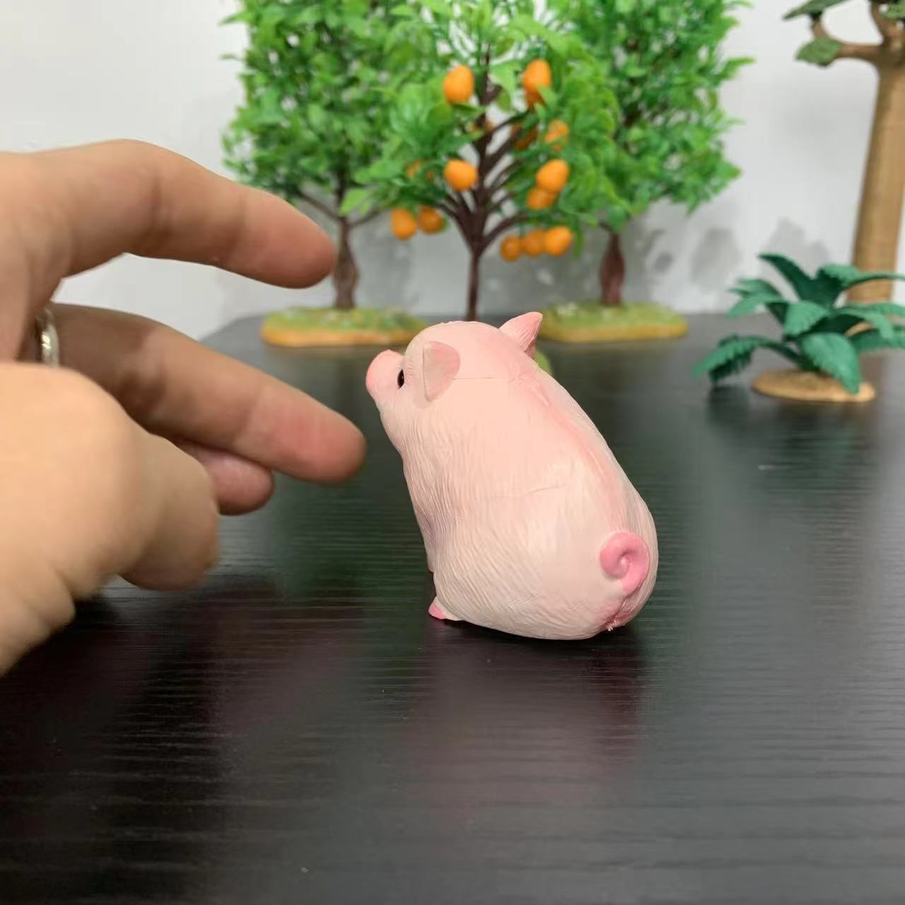Room Decor Mini Pig Figurines  - đánh giá và giá Home Office Freelancer